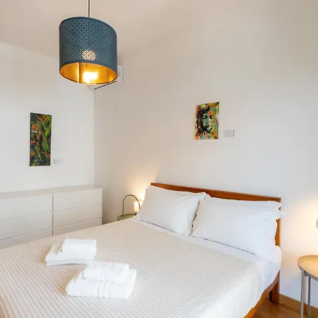 فندق مبيت وإفطار Hill - Art & - 4*