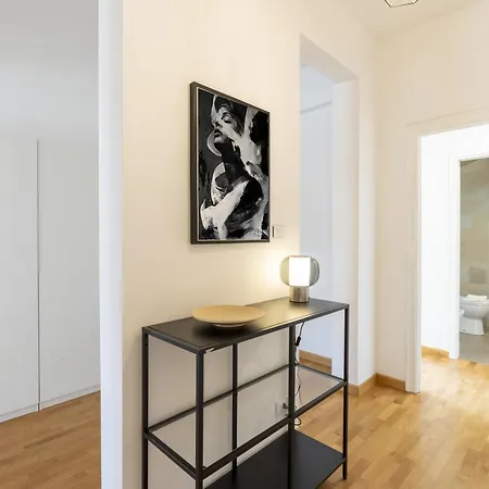 فندق مبيت وإفطار Hill - Art & - 4*