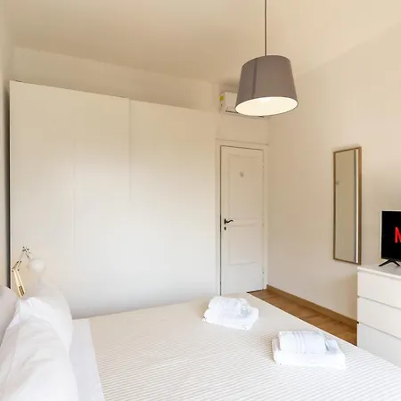فندق مبيت وإفطار Hill - Art & - 4*