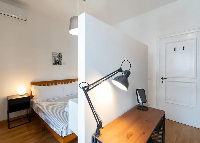 Hill - Art & - 4* Rome